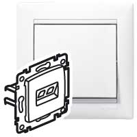 Розетка RJ45 компьютерная Valena скрытой установки IP20 UTP cat. 5е белый 774238 Legrand