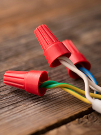 Скрутка СИЗ 5 (3-17мм) (P-75) красный (уп.100 шт) plc-cc-8 EKF