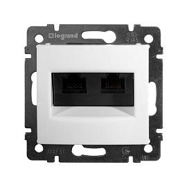 Розетка RJ45+RJ45 компьютерная Valena скрытой установки UTP cat. 5е белый 774231 Legrand