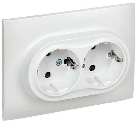Изображение товара Розетка 2-местная с заземлением с защитными шторками 16А в сборе SK-R07W арктический белый SKANDY SK-R24-16-K01-F IEK