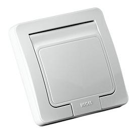Розетка одноместная MASTER скрытой установки с заземлением со шторками 16А белый IP44 РС16-512 HEGEL